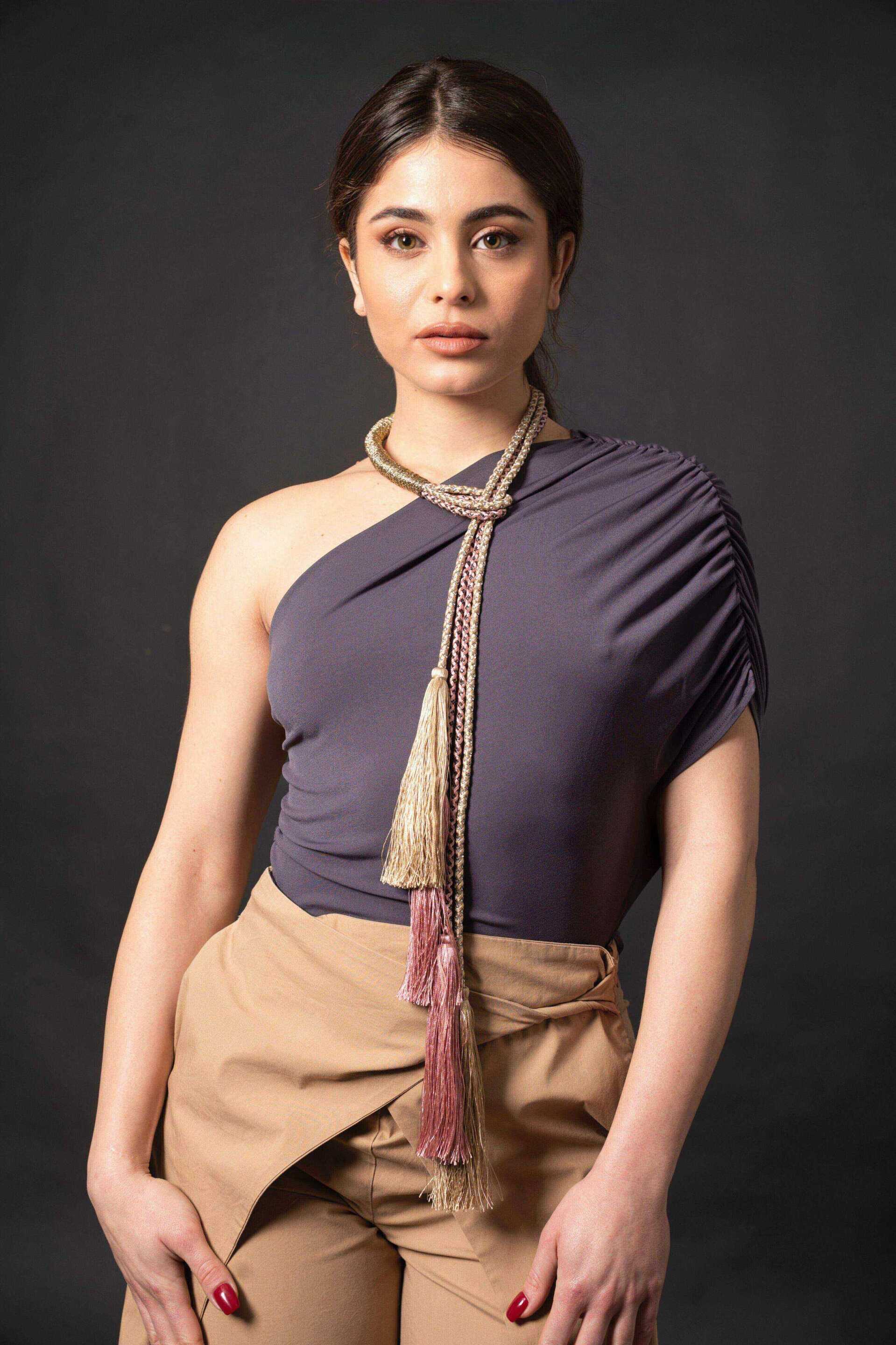 Miniatura Collana a cordone intrecciato con maxi nappe - 100%CACHEMIRE