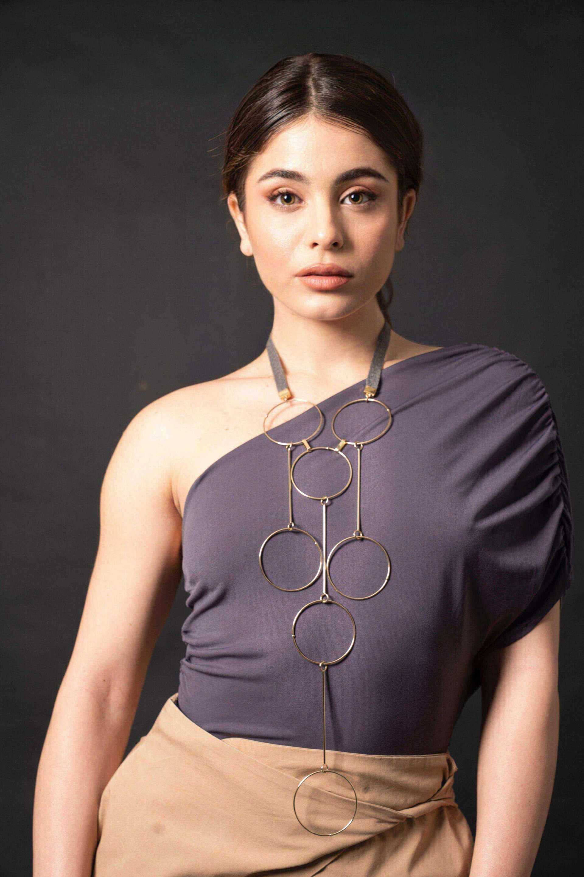 Miniatura Collana a cascata geometrica con cerchi - 100%CACHEMIRE