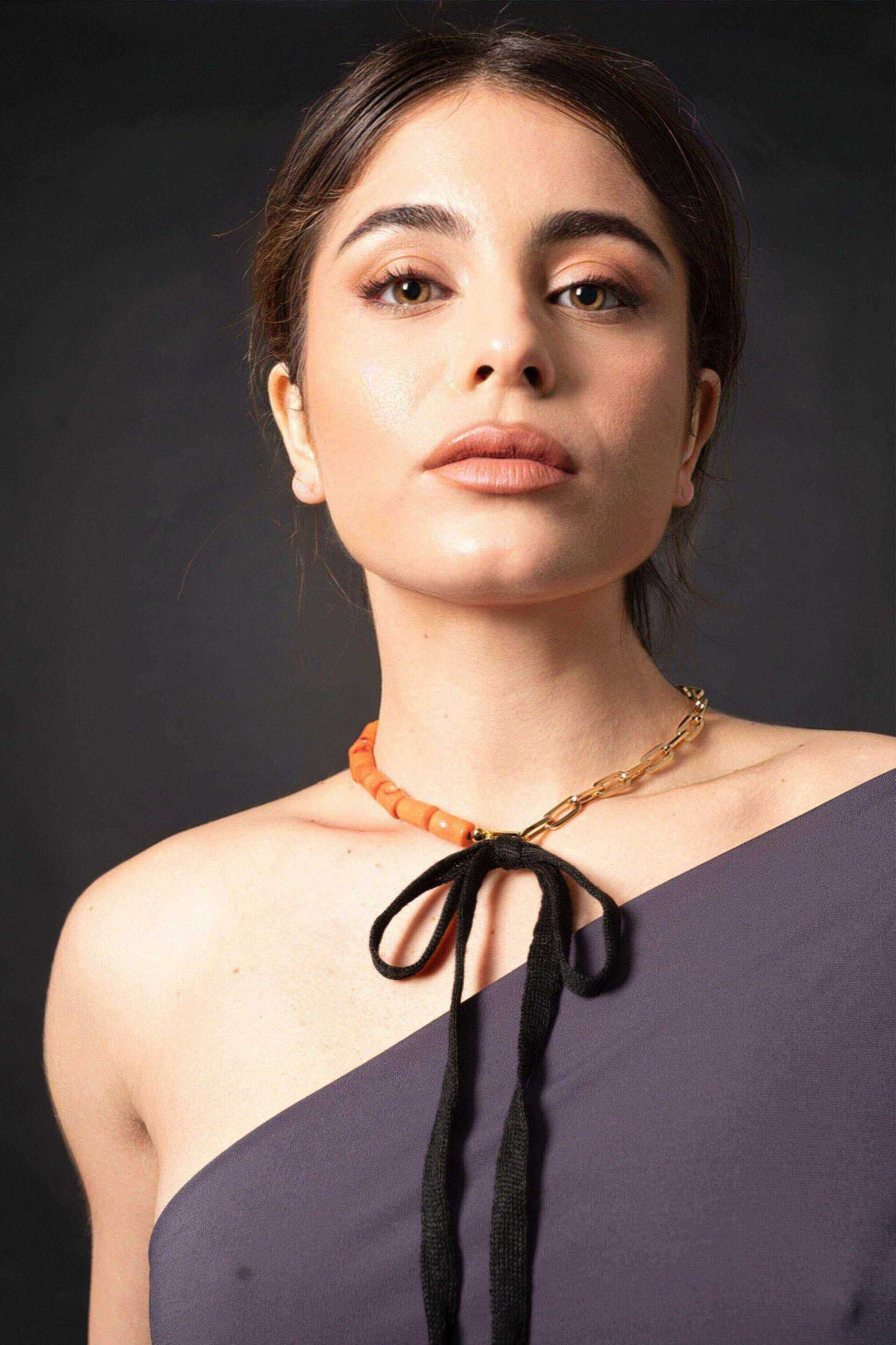 Miniatura Collana "Bamboo Coral" con catena e nastro - 100%CACHEMIRE